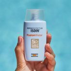ضد آفتاب فیوژن واتر بی‌رنگ ایزدین Isdin Fusion Water اصل اسپانیا